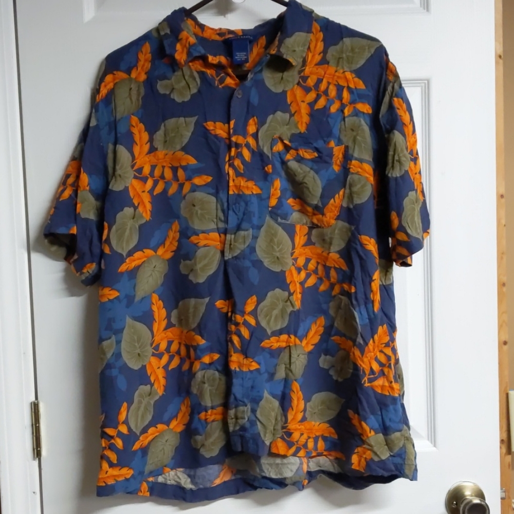 Causal Hawaiian Button Down